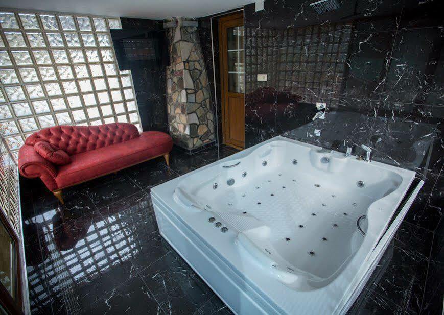 Abant Bahceli Kosk Hotel Akcaalan Eksteriør billede